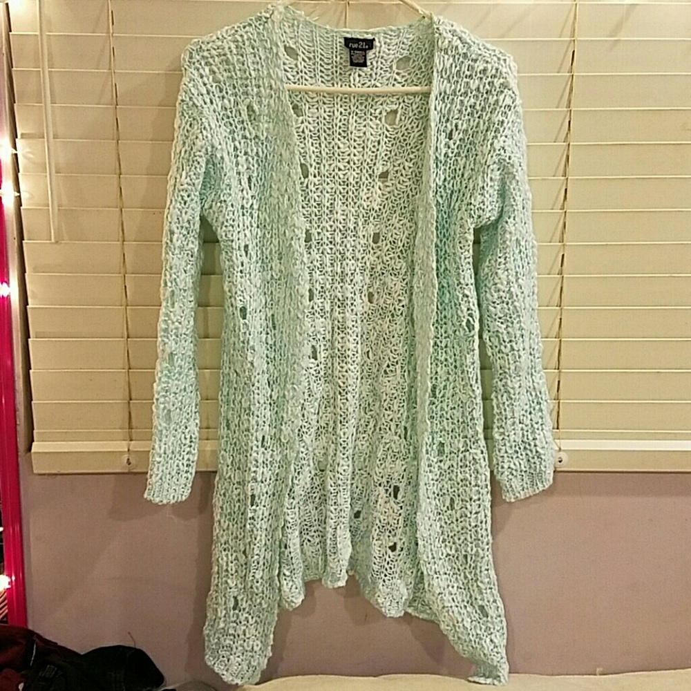 Warm Knit cardigan rue21 XS